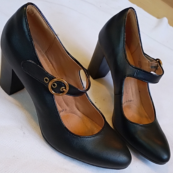 Sofft Shoes - Sofft Black Leather Mary Jane Block Heel